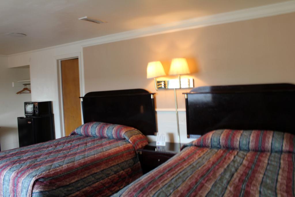 Super 7 Motel Columbia Bilik gambar